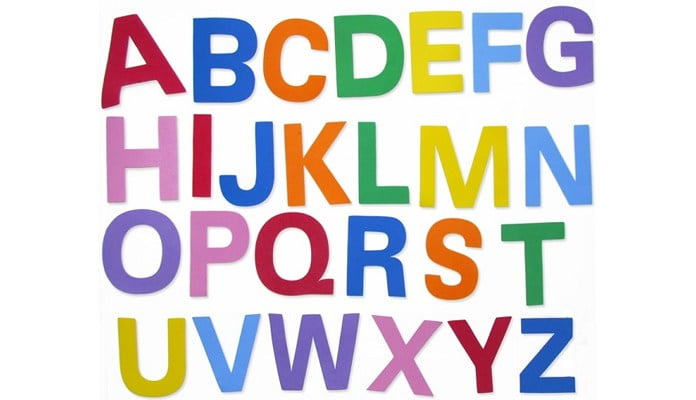 Professores podem usar essas figuras de letras maiúsculas para fazer atividades escolares.