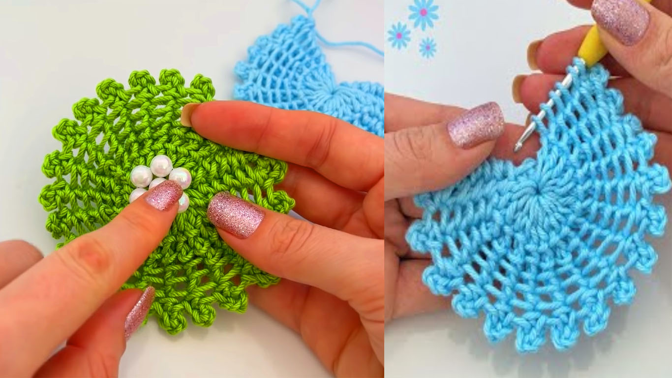 Ponto modelo redondo com espaços no crochê diferentes, bem fácil para aprender a fazer