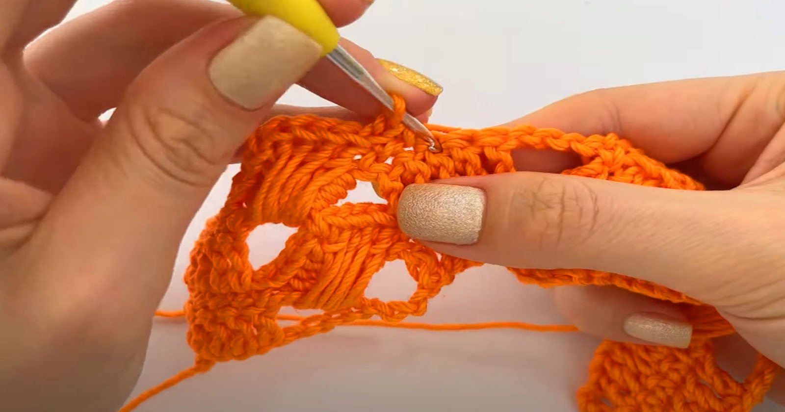 7 Pontos de crochê fáceis de aprender que se encaixam em qualquer projeto