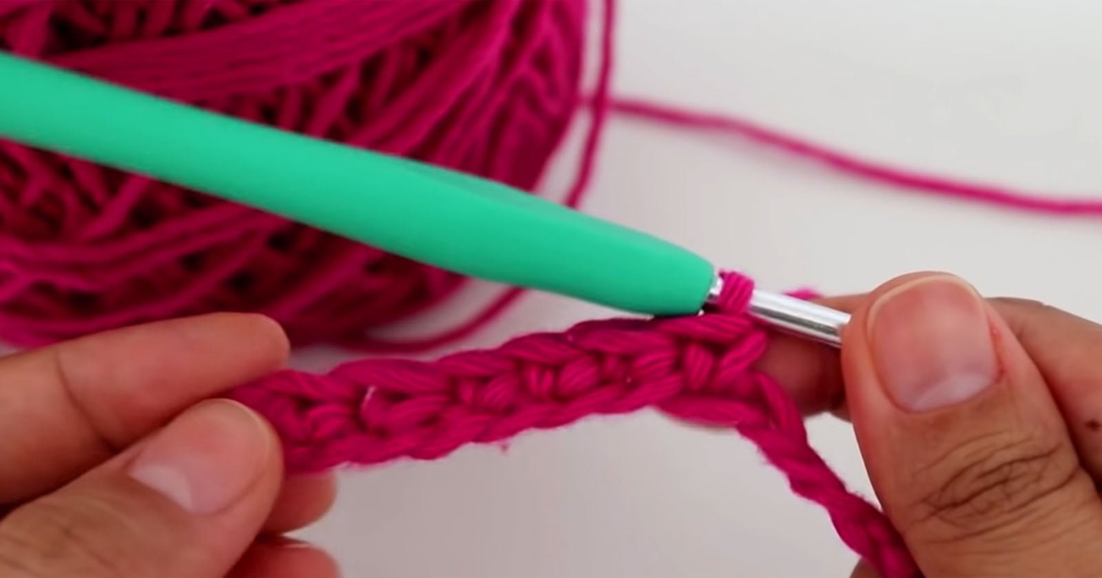Dominando o Ponto Baixo: Técnicas e Inspirações para Projetos de Crochê