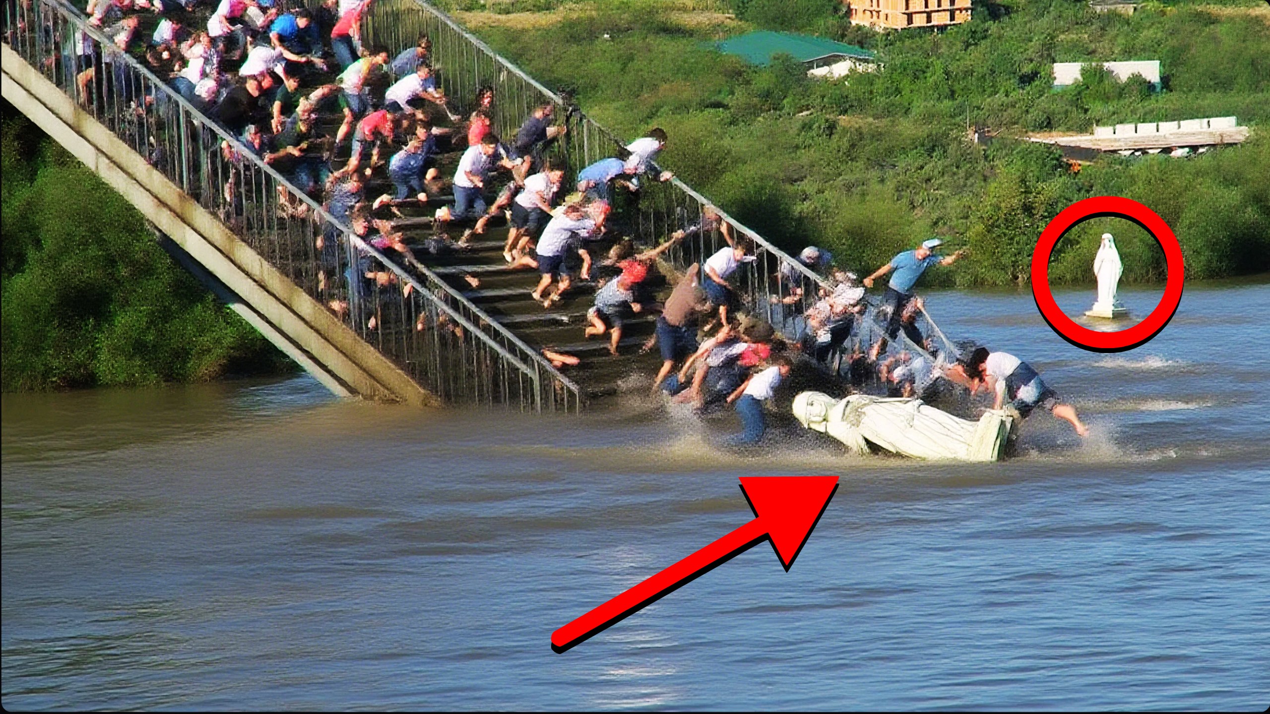 Estátua de Nossa Senhora se esfarela e assusta crentes presentes